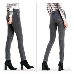 LEVI'S  711 Black Skinny Jeans